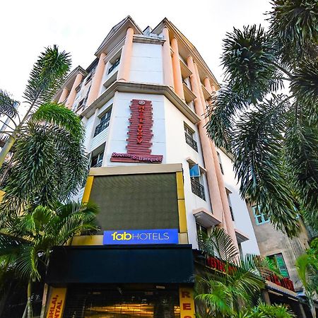 Fabhotel Prime Ivory Inn - Park Circus Calcutta Exteriör bild