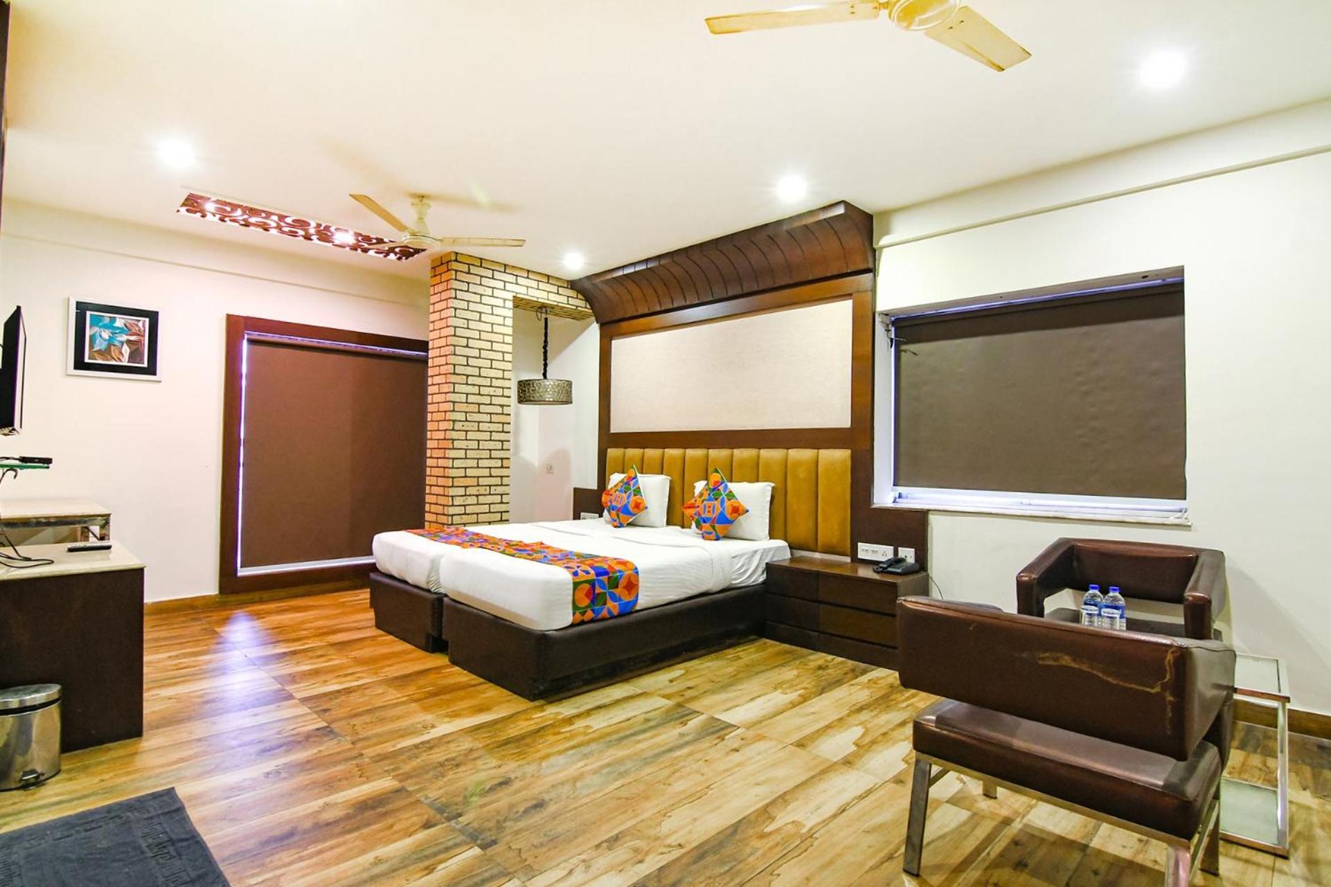 Fabhotel Prime Ivory Inn - Park Circus Calcutta Exteriör bild