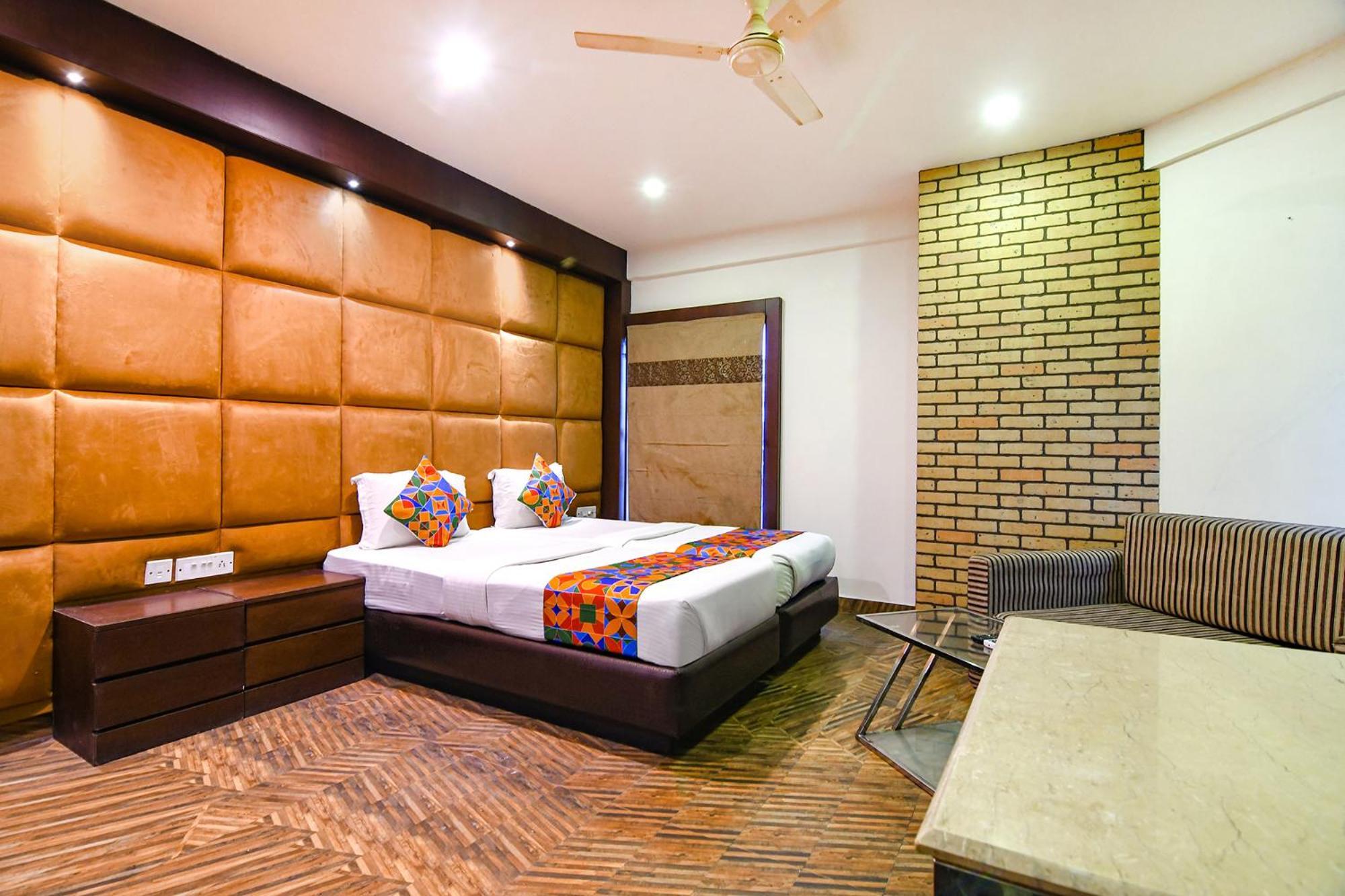 Fabhotel Prime Ivory Inn - Park Circus Calcutta Exteriör bild