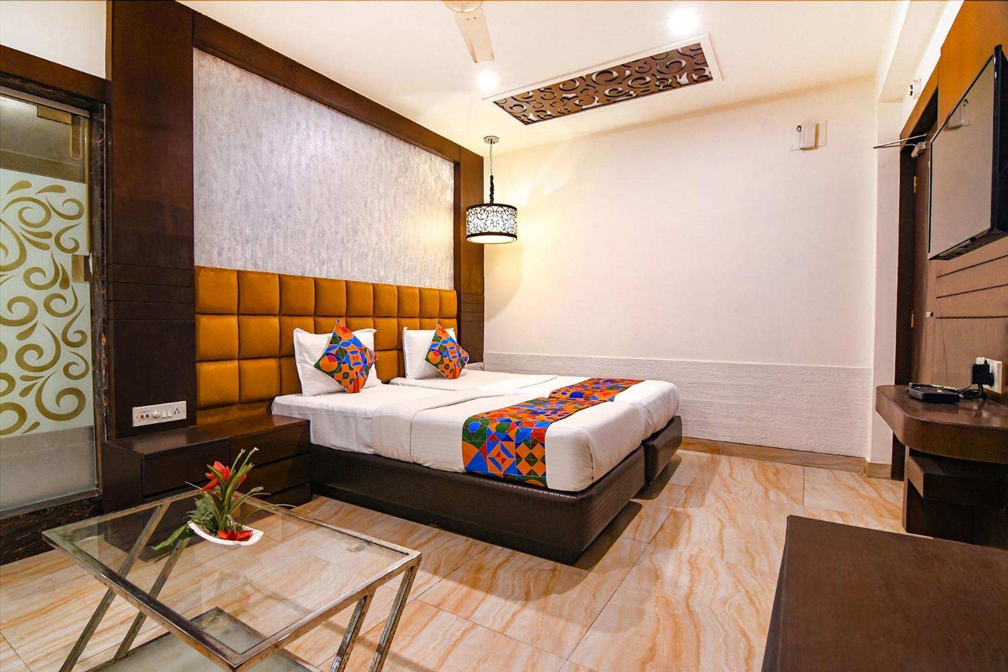 Fabhotel Prime Ivory Inn - Park Circus Calcutta Exteriör bild
