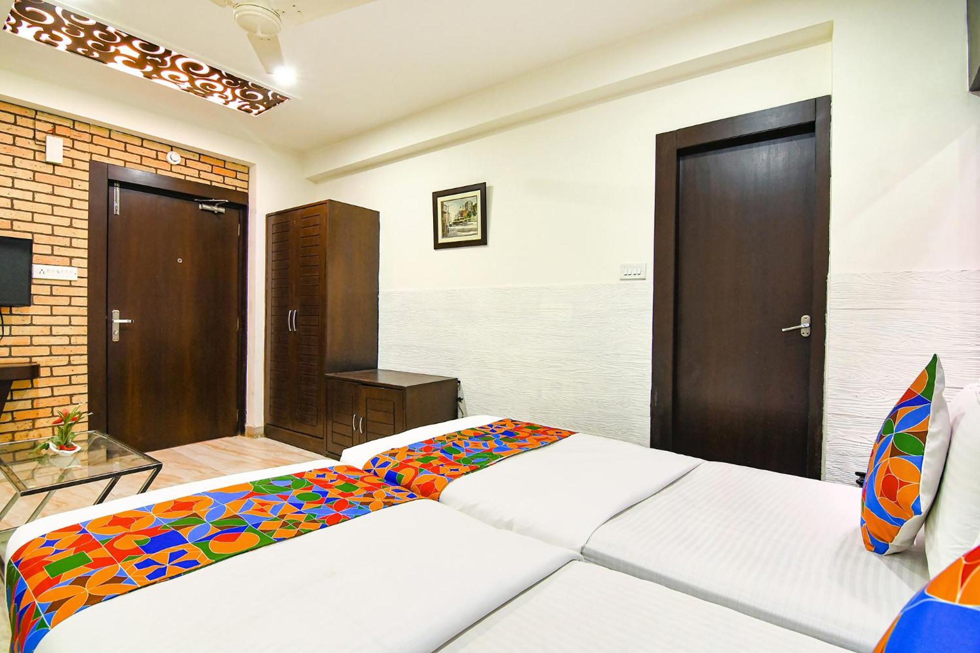 Fabhotel Prime Ivory Inn - Park Circus Calcutta Exteriör bild