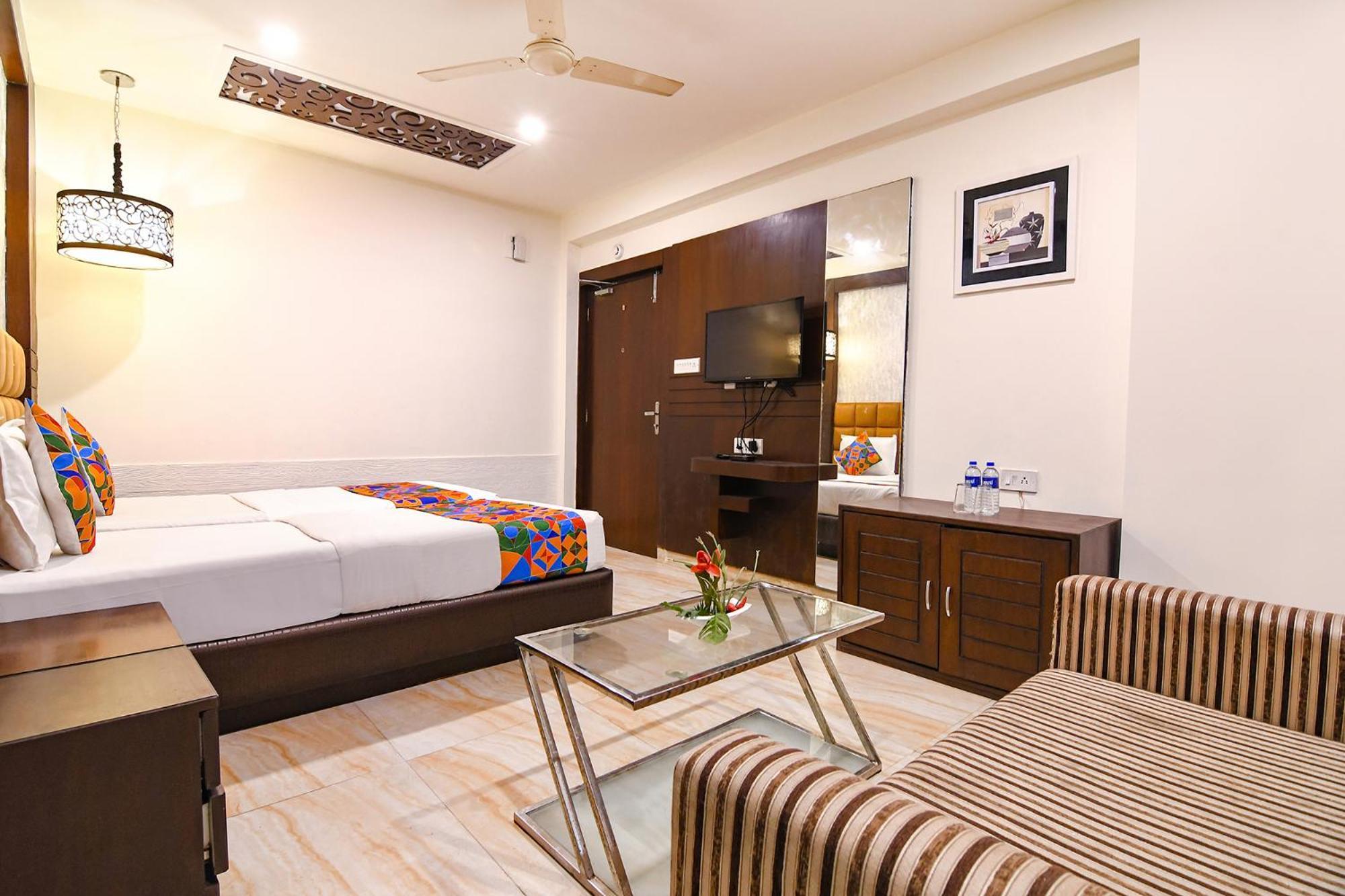 Fabhotel Prime Ivory Inn - Park Circus Calcutta Exteriör bild