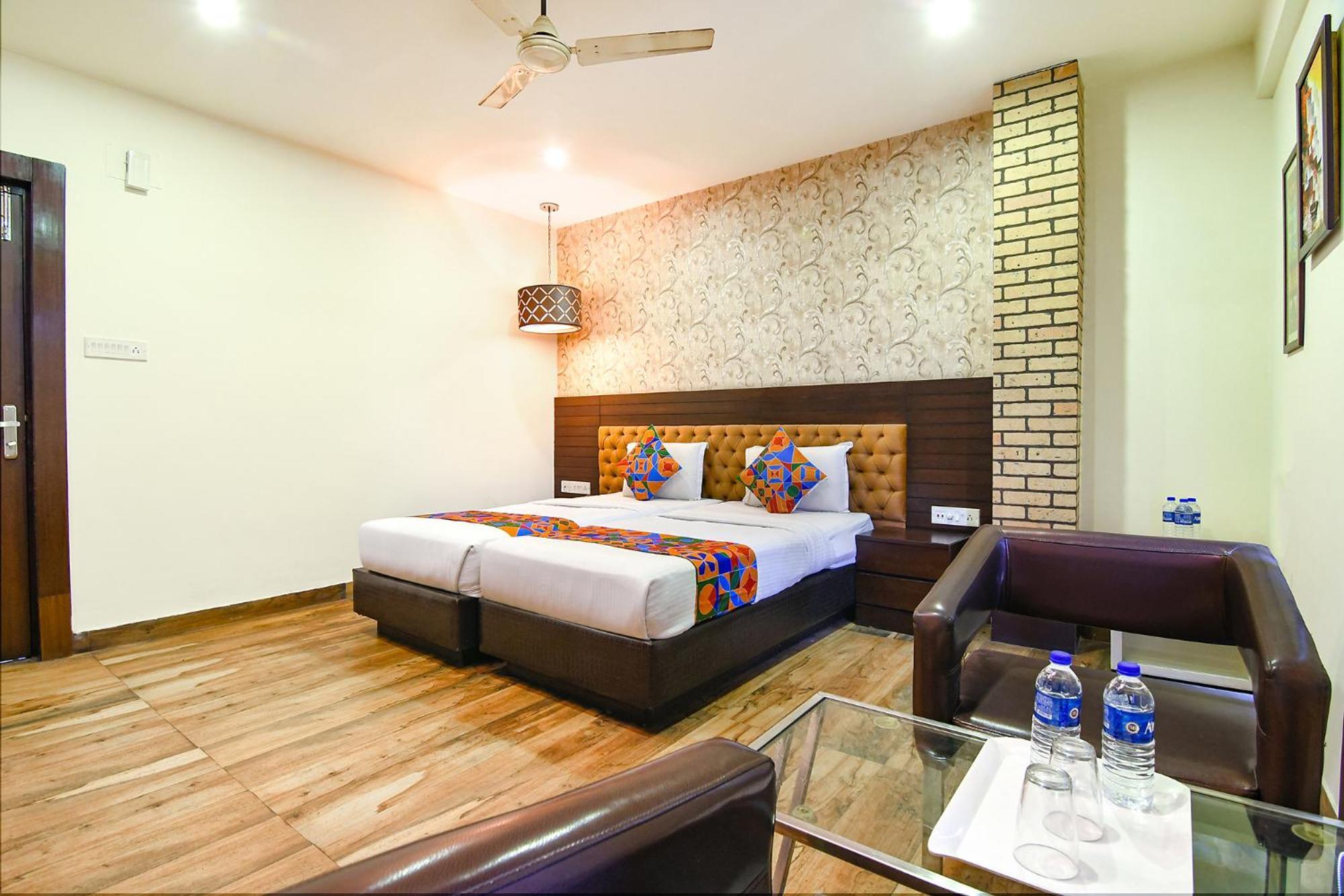 Fabhotel Prime Ivory Inn - Park Circus Calcutta Exteriör bild