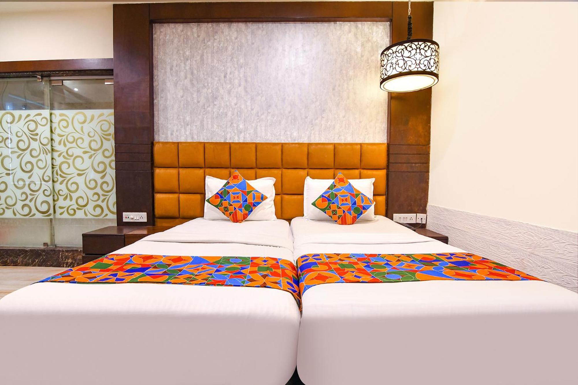 Fabhotel Prime Ivory Inn - Park Circus Calcutta Exteriör bild