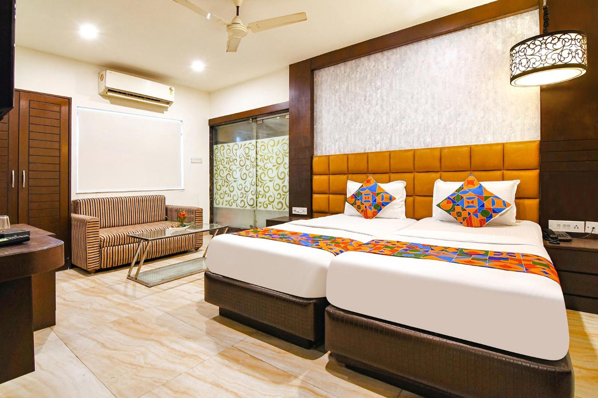 Fabhotel Prime Ivory Inn - Park Circus Calcutta Exteriör bild