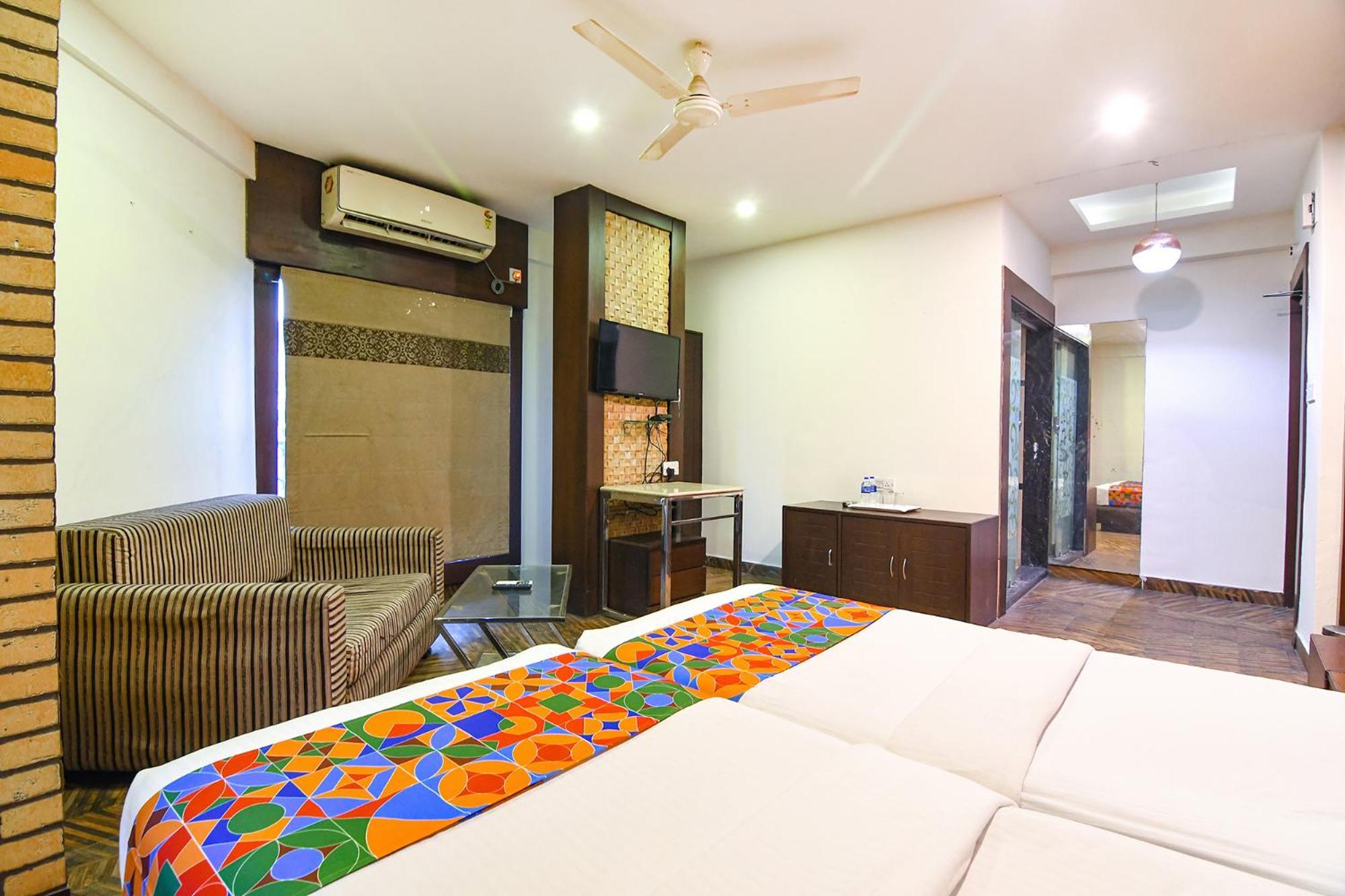 Fabhotel Prime Ivory Inn - Park Circus Calcutta Exteriör bild