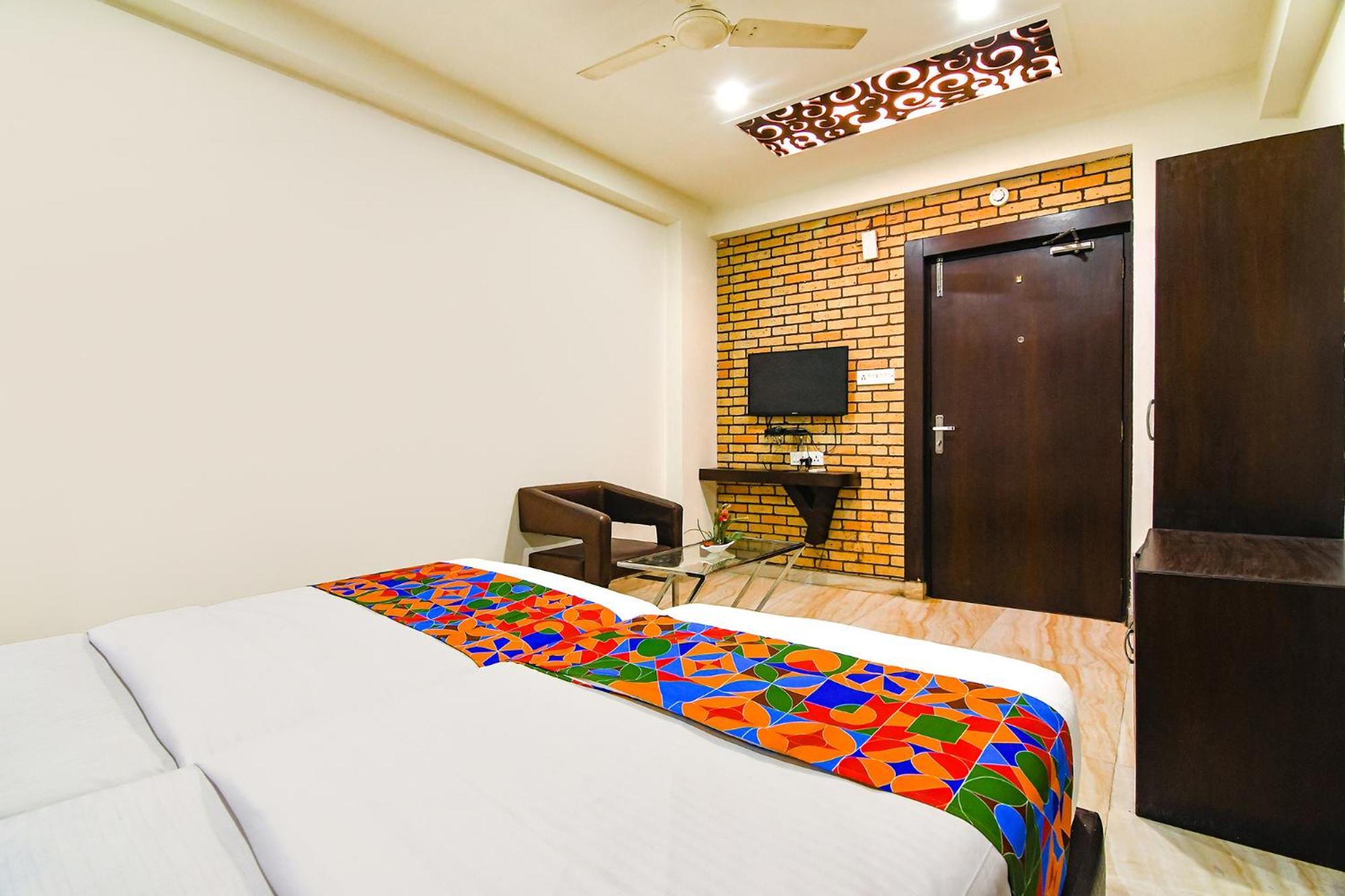 Fabhotel Prime Ivory Inn - Park Circus Calcutta Exteriör bild