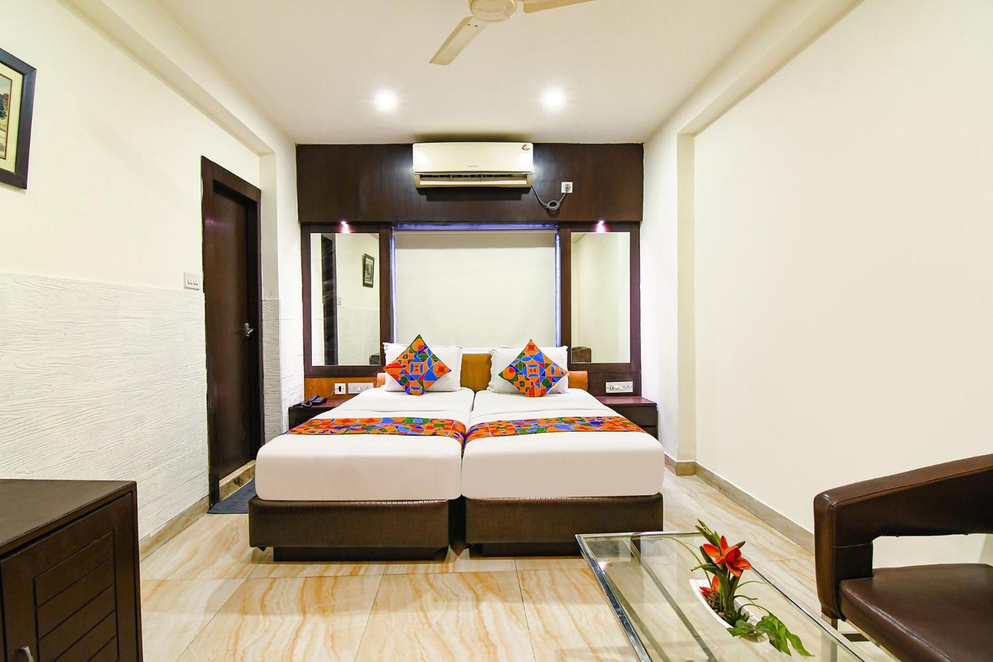 Fabhotel Prime Ivory Inn - Park Circus Calcutta Exteriör bild